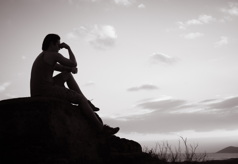 tự giải quyết không chia sẽ với ai